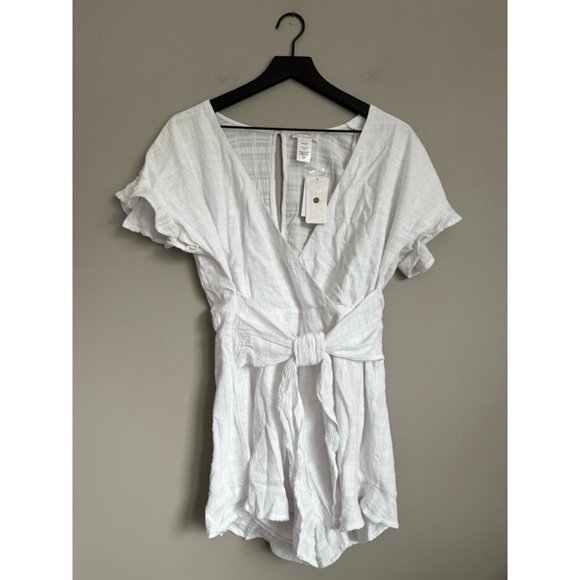 NEW L*SPACE White Ruffle Tie-Front Rosalyn Romper